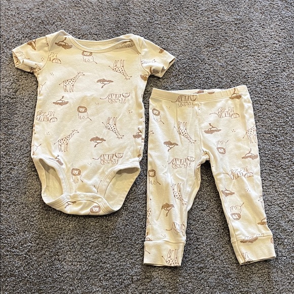 Carter's Other - Carters 12m Cream Animal Print Bodysuit an Matching Pant Set